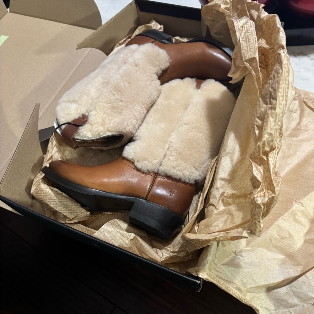 FRYE BOOTS CARAMEL - Picture 2 of 4